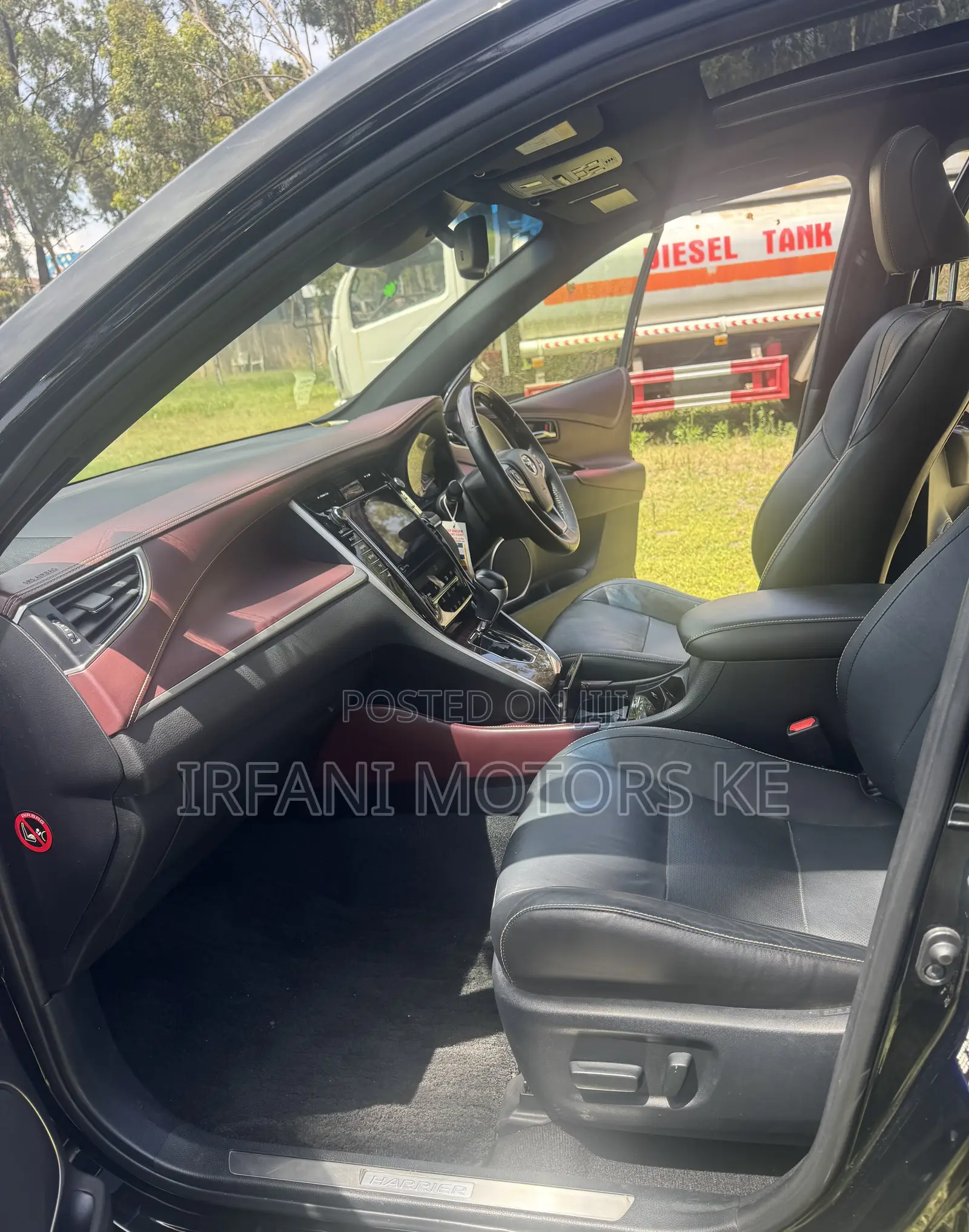 Toyota Harrier 2.0 2018 Black