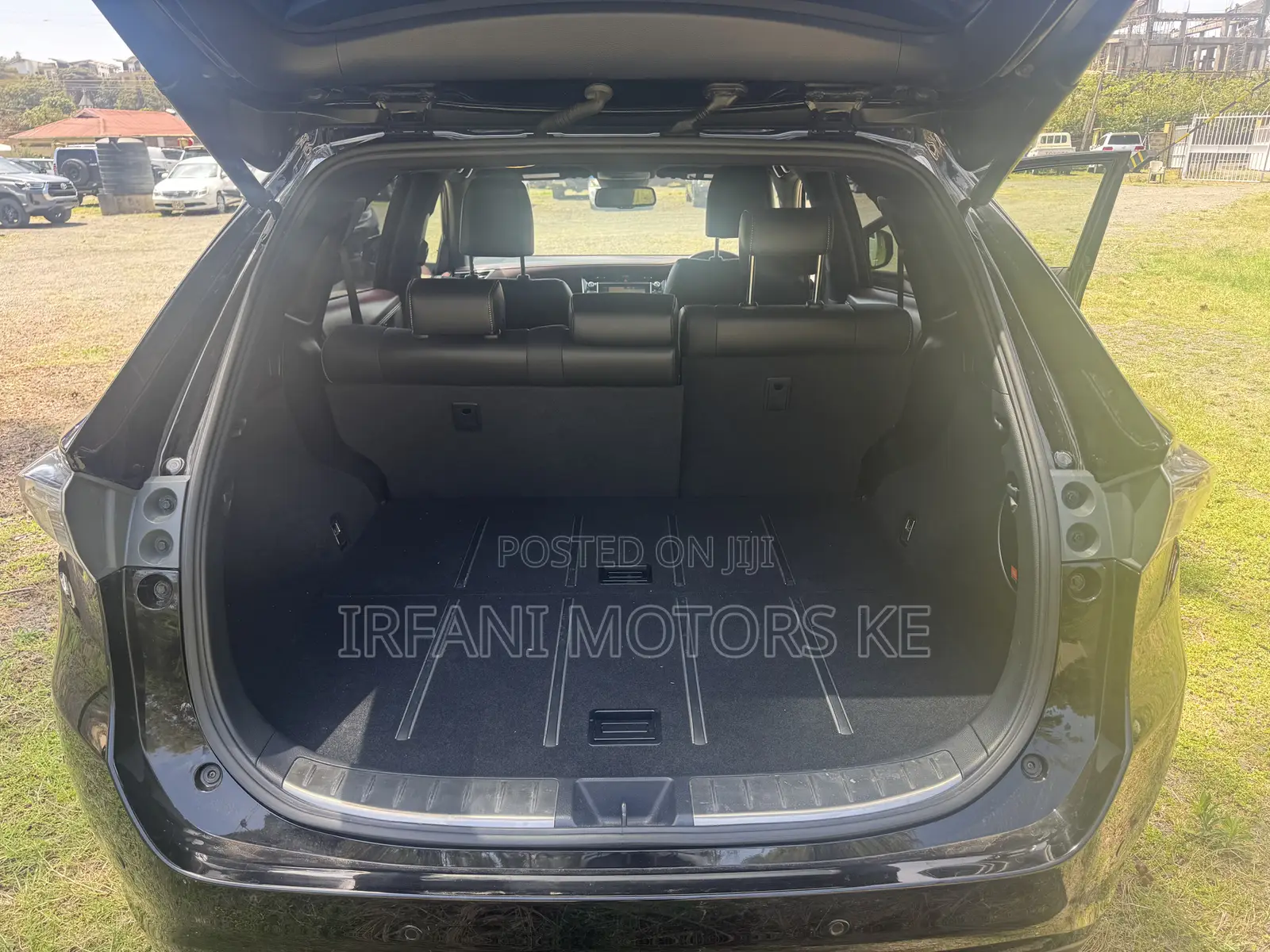 Toyota Harrier 2.0 2018 Black