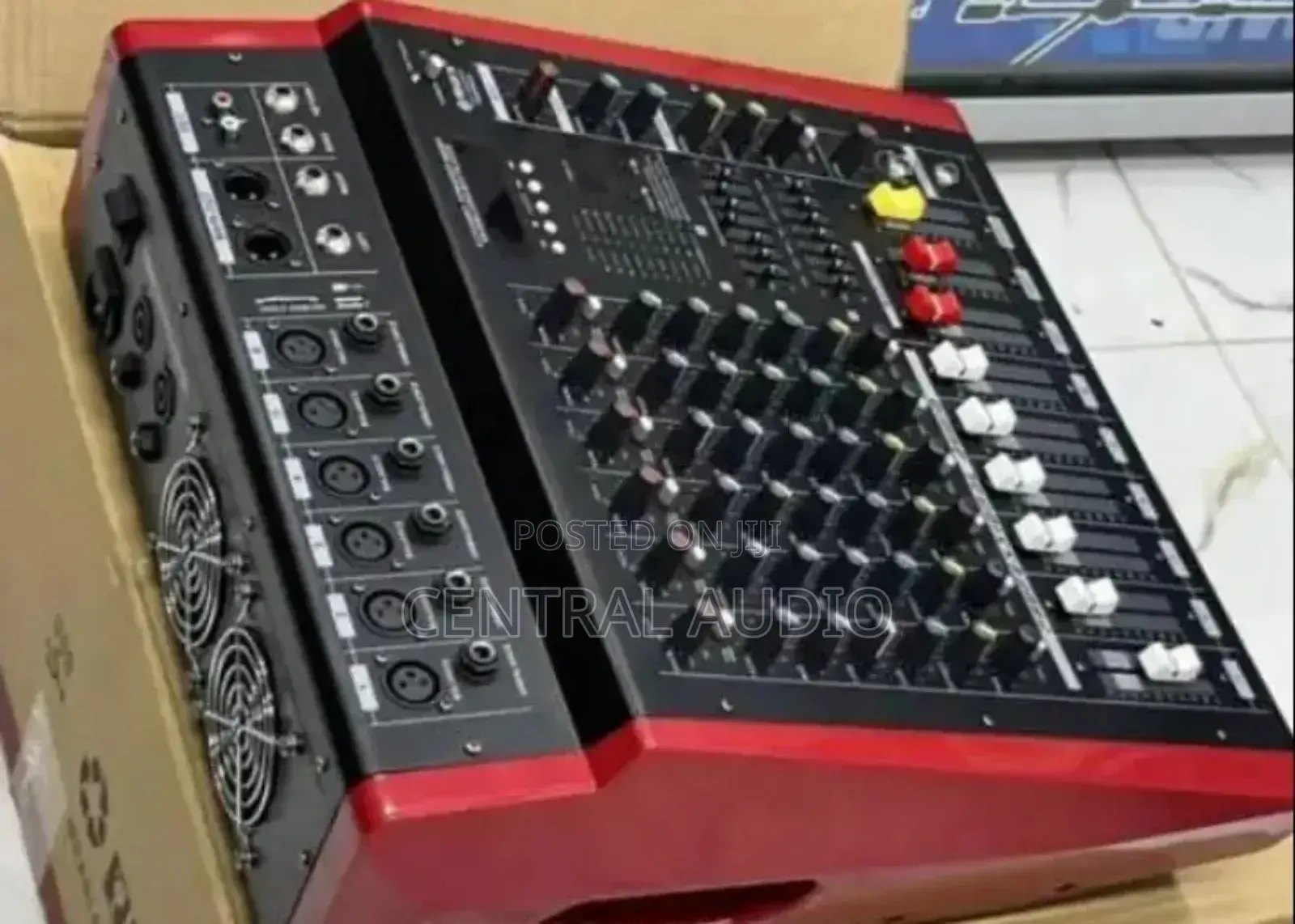 Max 6channel Powered Mixer