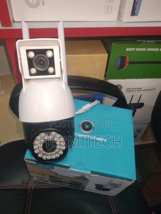 Dual Lense 4g Electric Camera Connects to Sim Card and Also Ethernet - main view