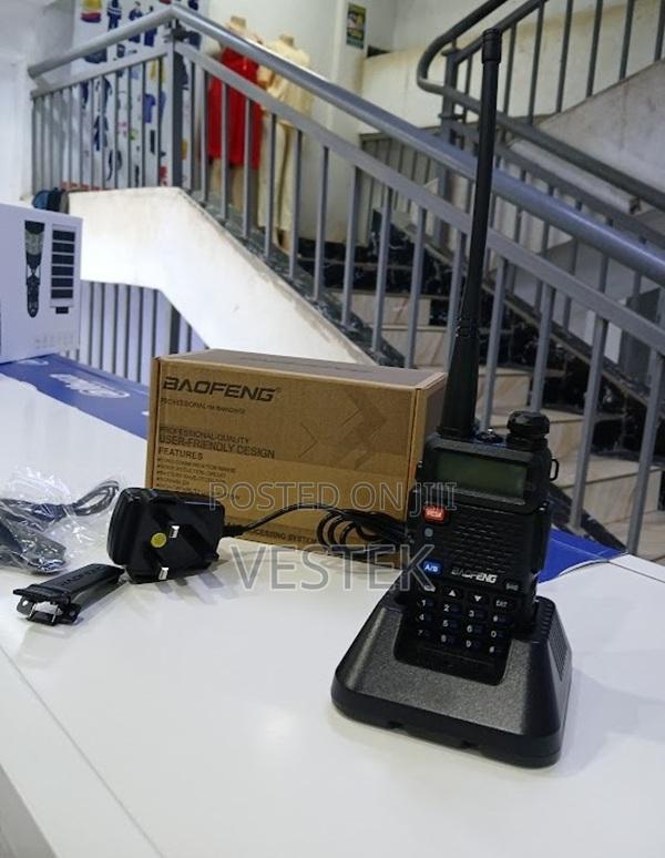 Baofeng Uv5r 5watts Communicator Portable Radio Handheld Walkie Talkie
