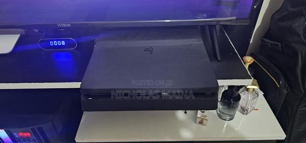 Sony Console Ps4 - thumbnail 2