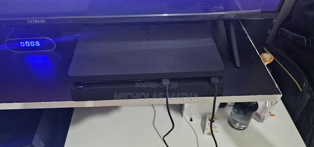 Sony Console Ps4 - thumbnail 5