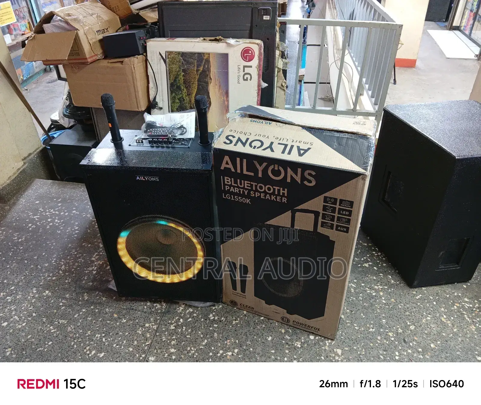 Ailyons Lg 15inch Portable Powered Speaker