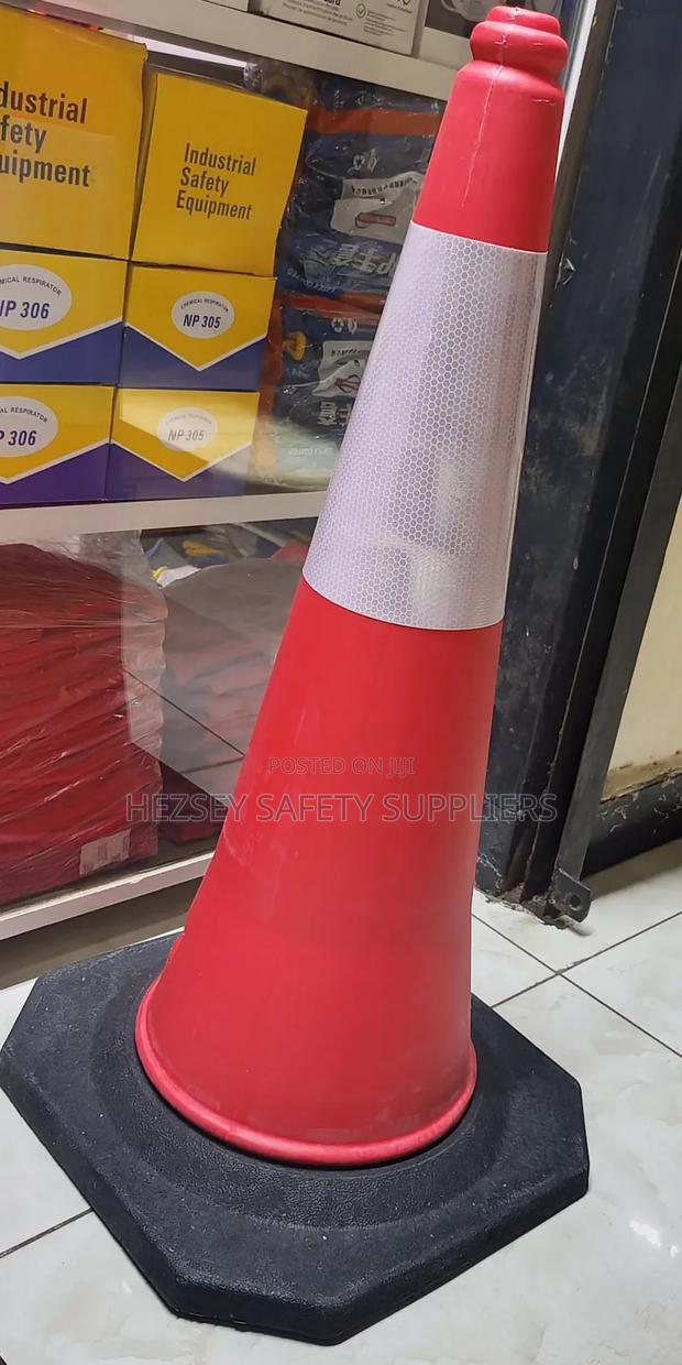 Road Safety Cone (75m) - thumbnail 2