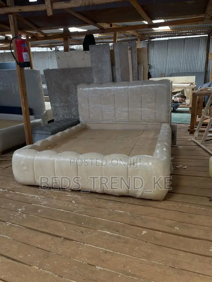 Iconic Bubble Bed 5 by 6ft