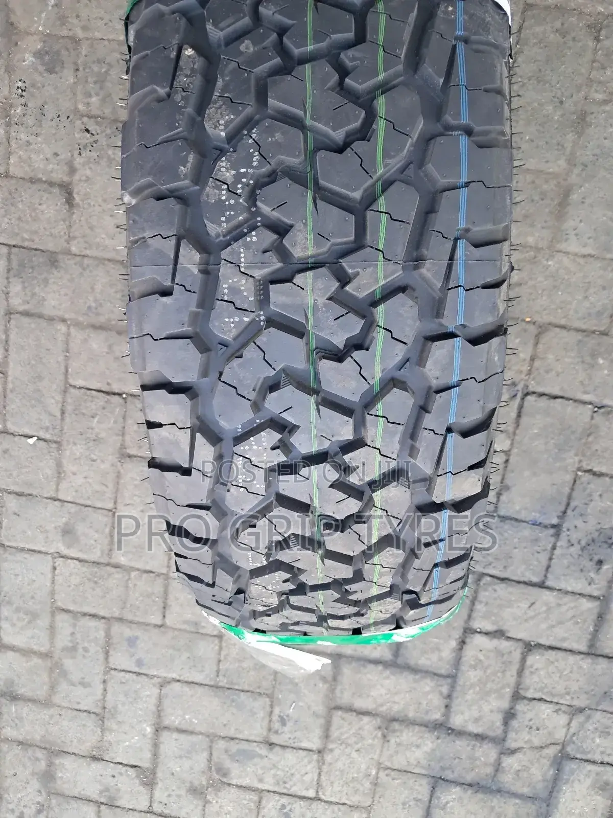 Roadcruza 235/60r18