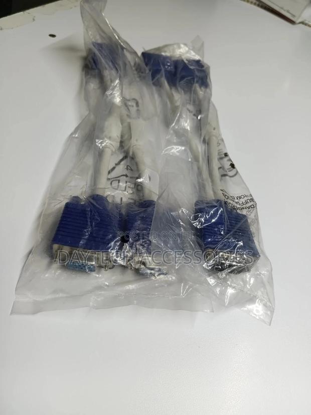 Vga Male to 2 Way Splitter Cable.