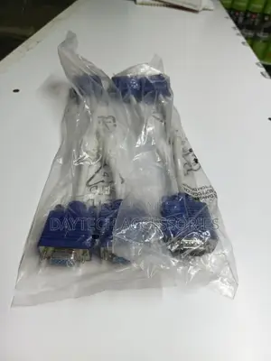 Vga Male to 2 Way Splitter Cable.