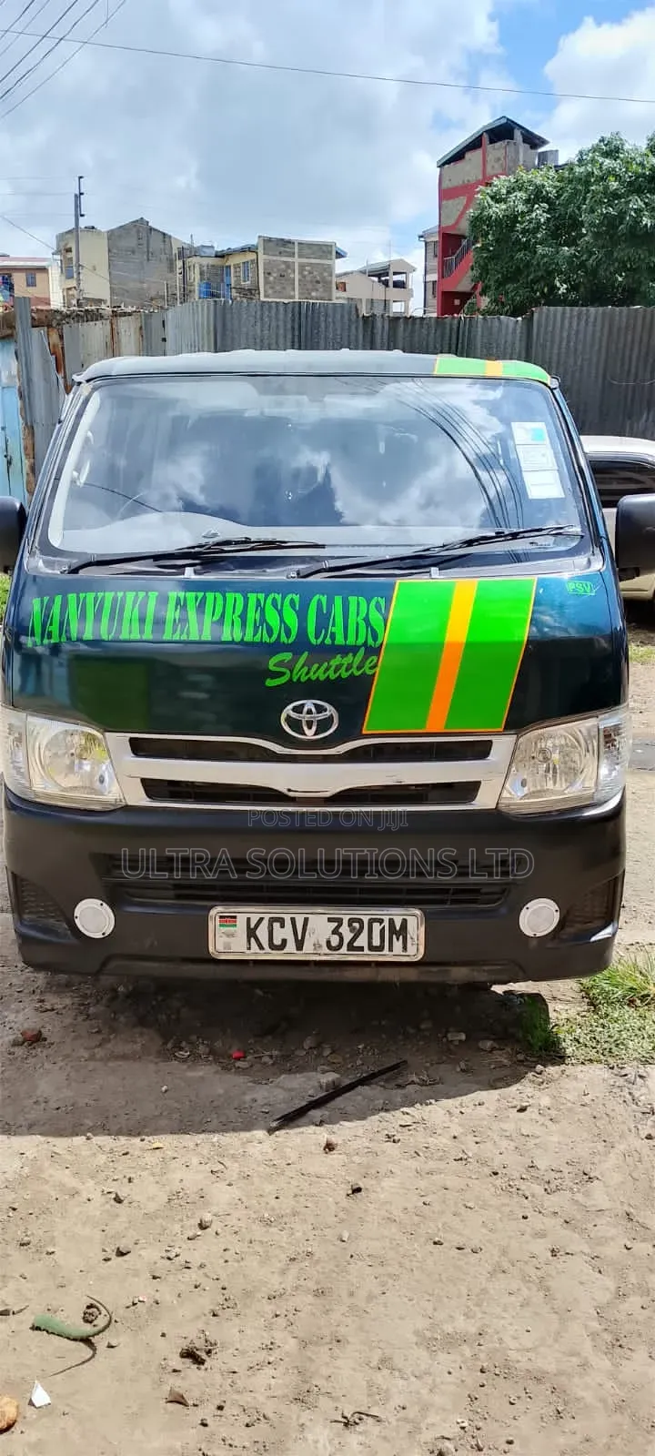Toyota HiAce 2012 Green
