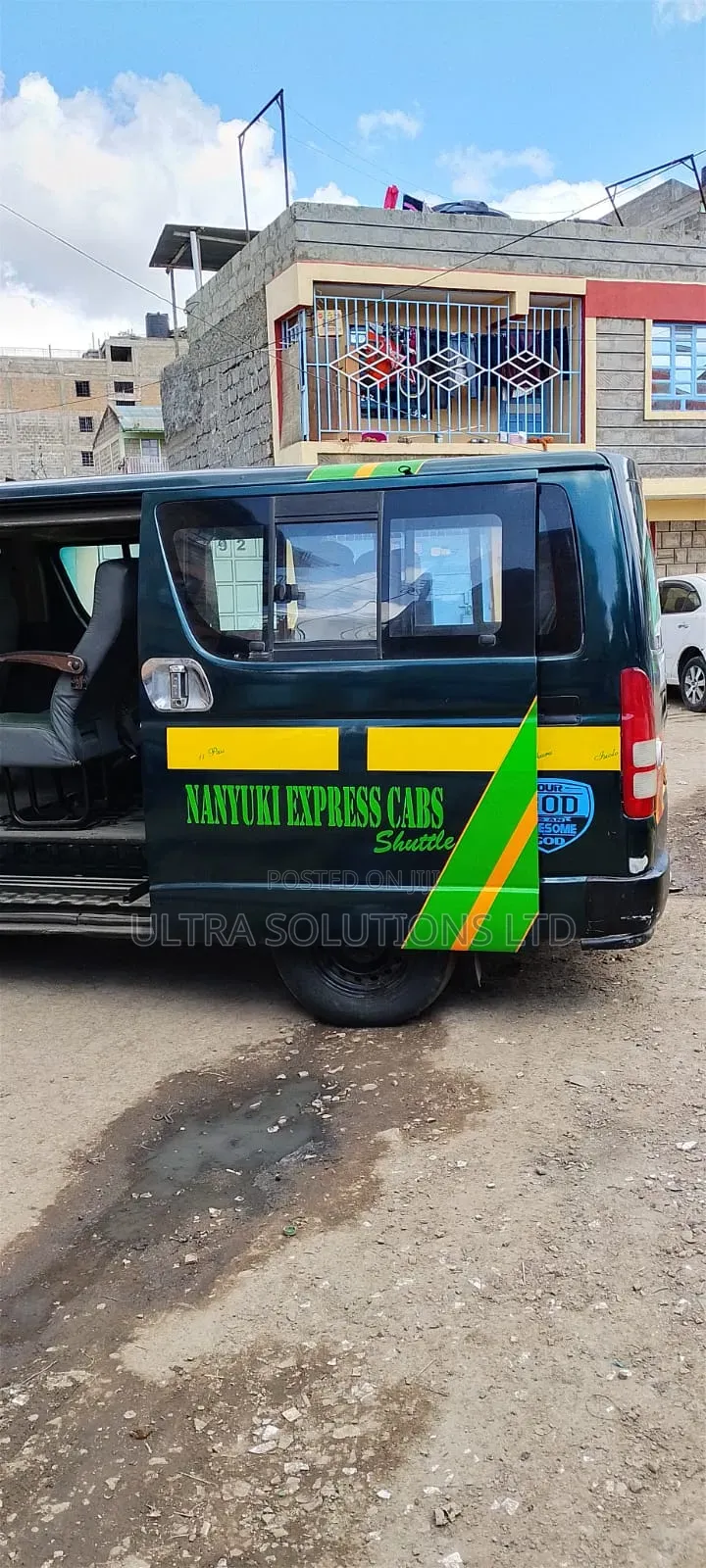 Toyota HiAce 2012 Green