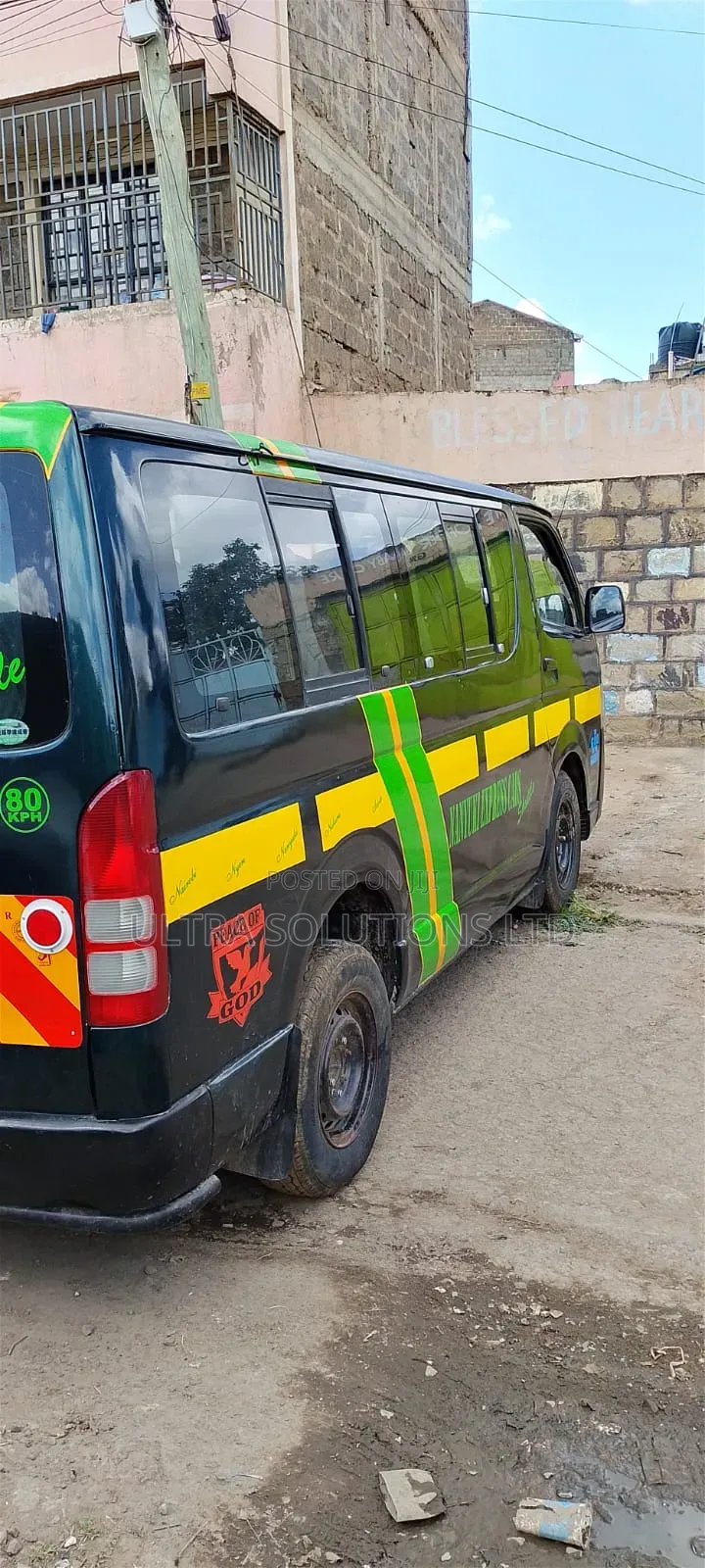 Toyota HiAce 2012 Green