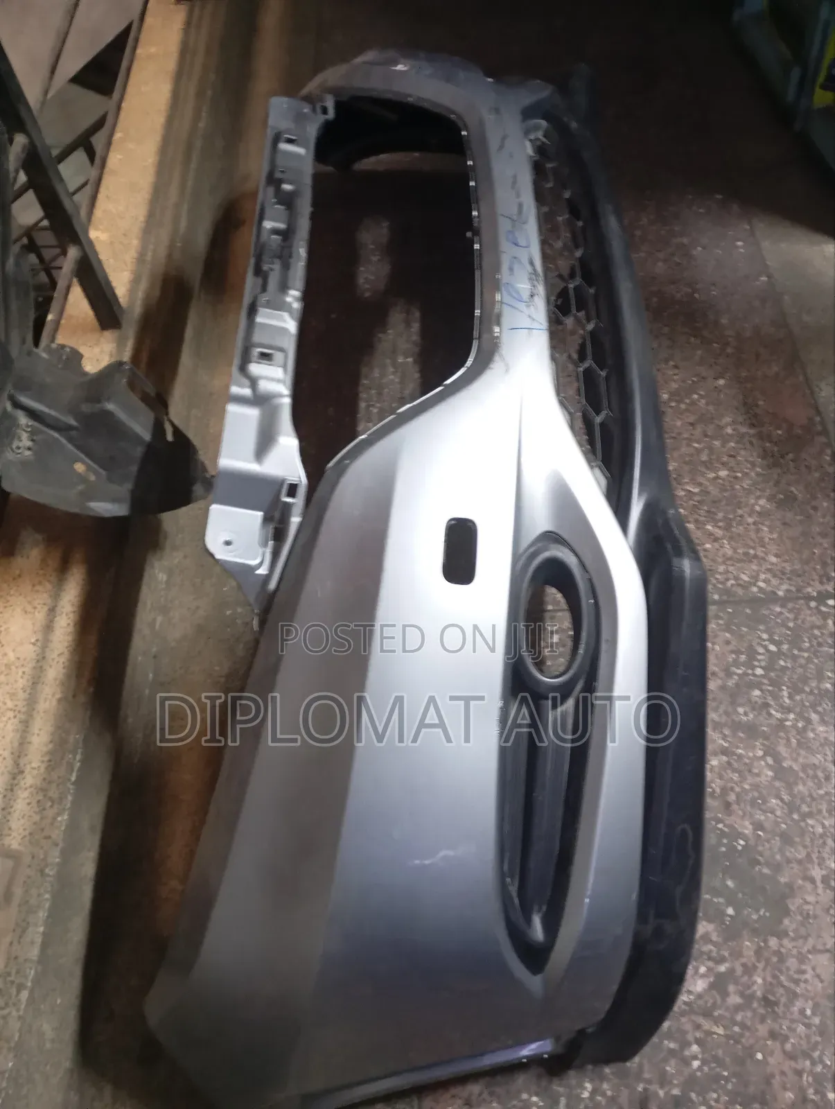 Honda Vezel Front Bumper