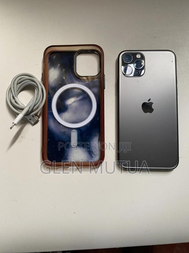 Apple iPhone 11 Pro 64 GB Green - main view