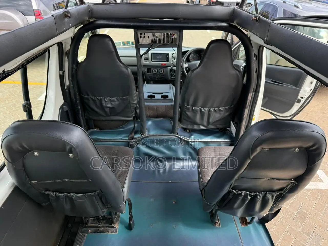 Toyota HiAce SV Premium 2013