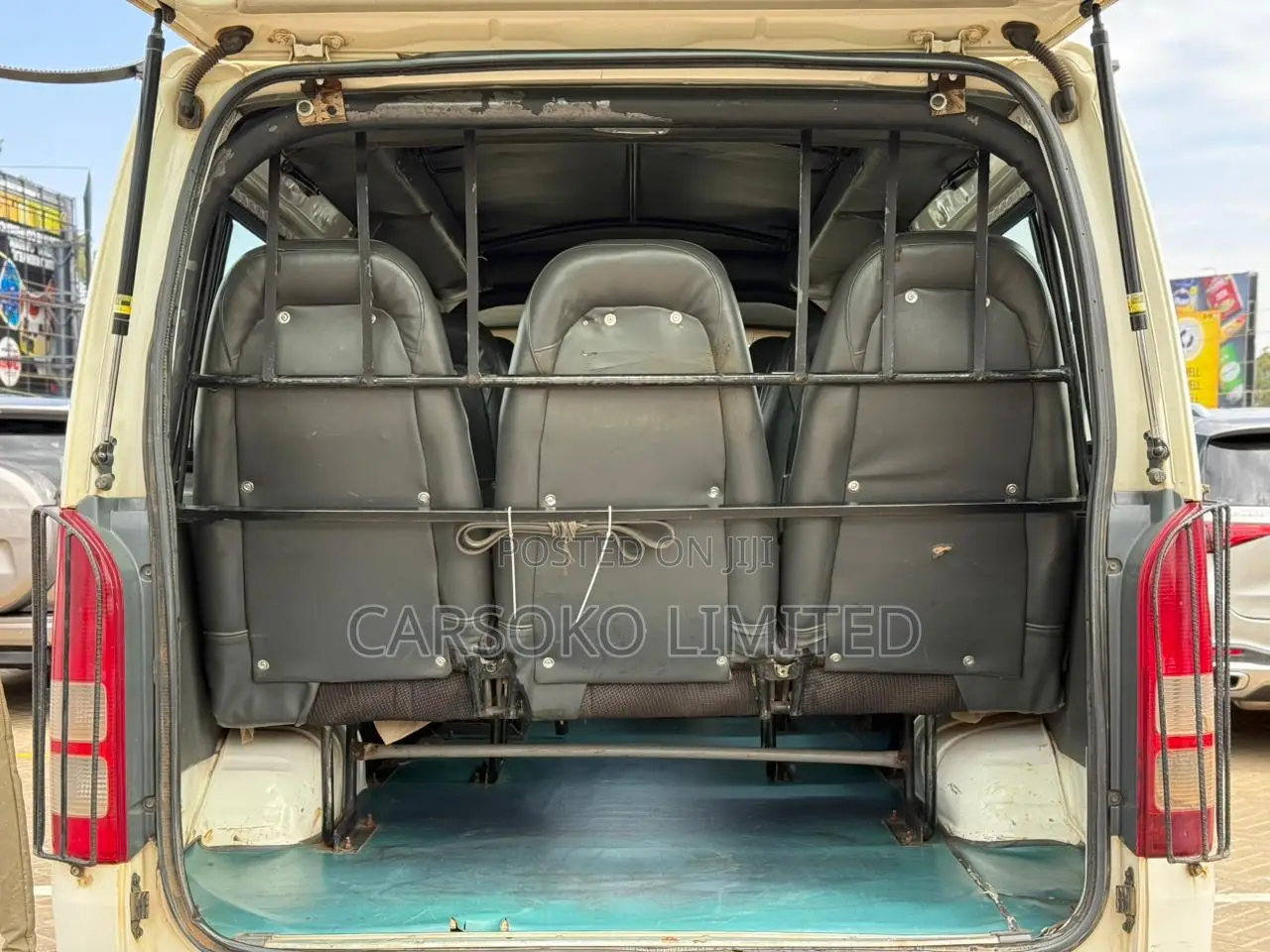 Toyota HiAce SV Premium 2013