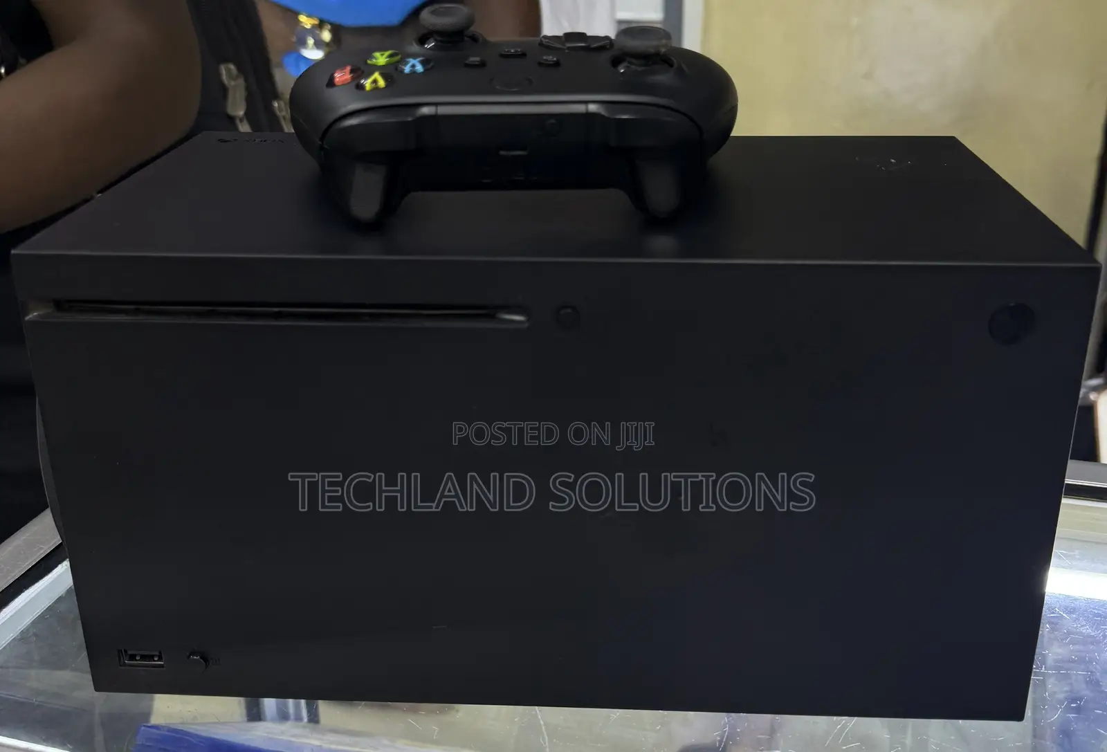 Clean Deal Xbox Series X Console