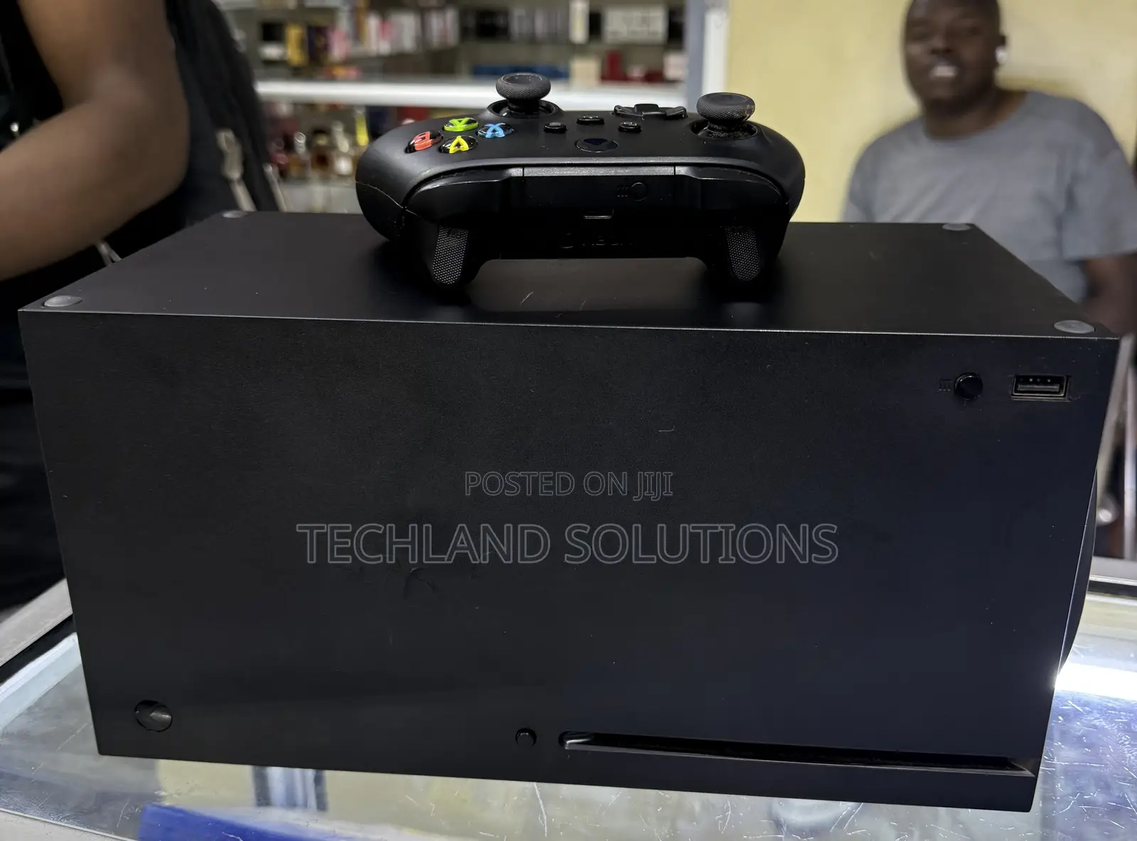 Clean Deal Xbox Series X Console