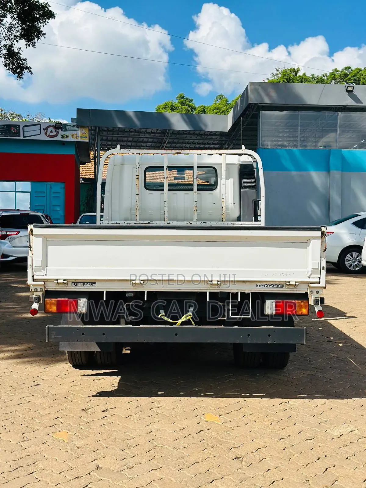 Selling Toyota Dyna