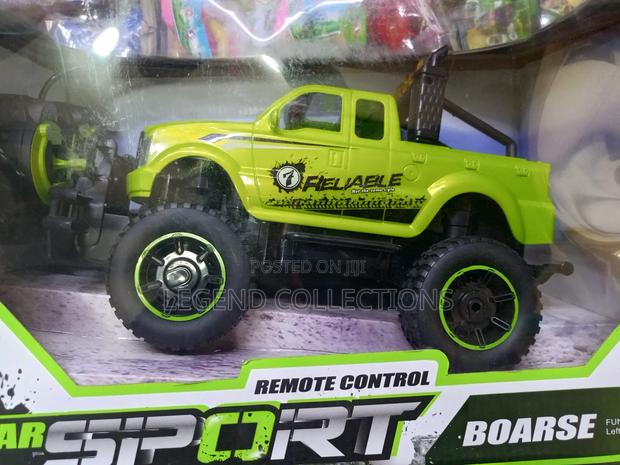 Remote Control Off-Road Truck 1:12 – Rechargeable
