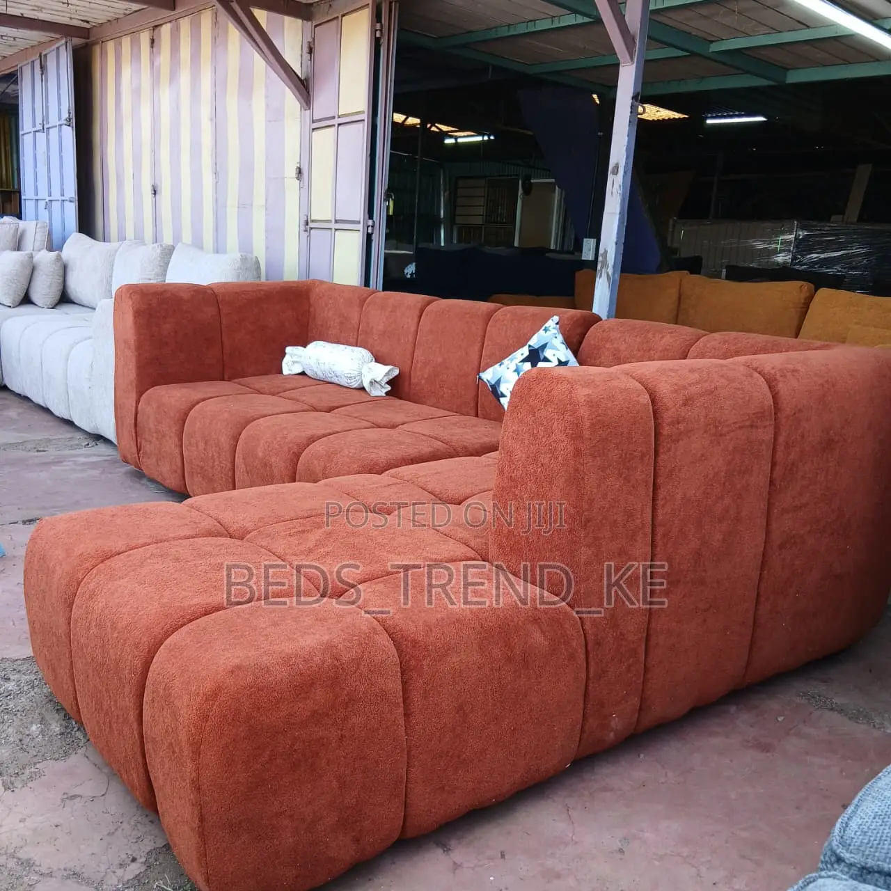 Elementary Classy 6 Seater Bubble L Sofa