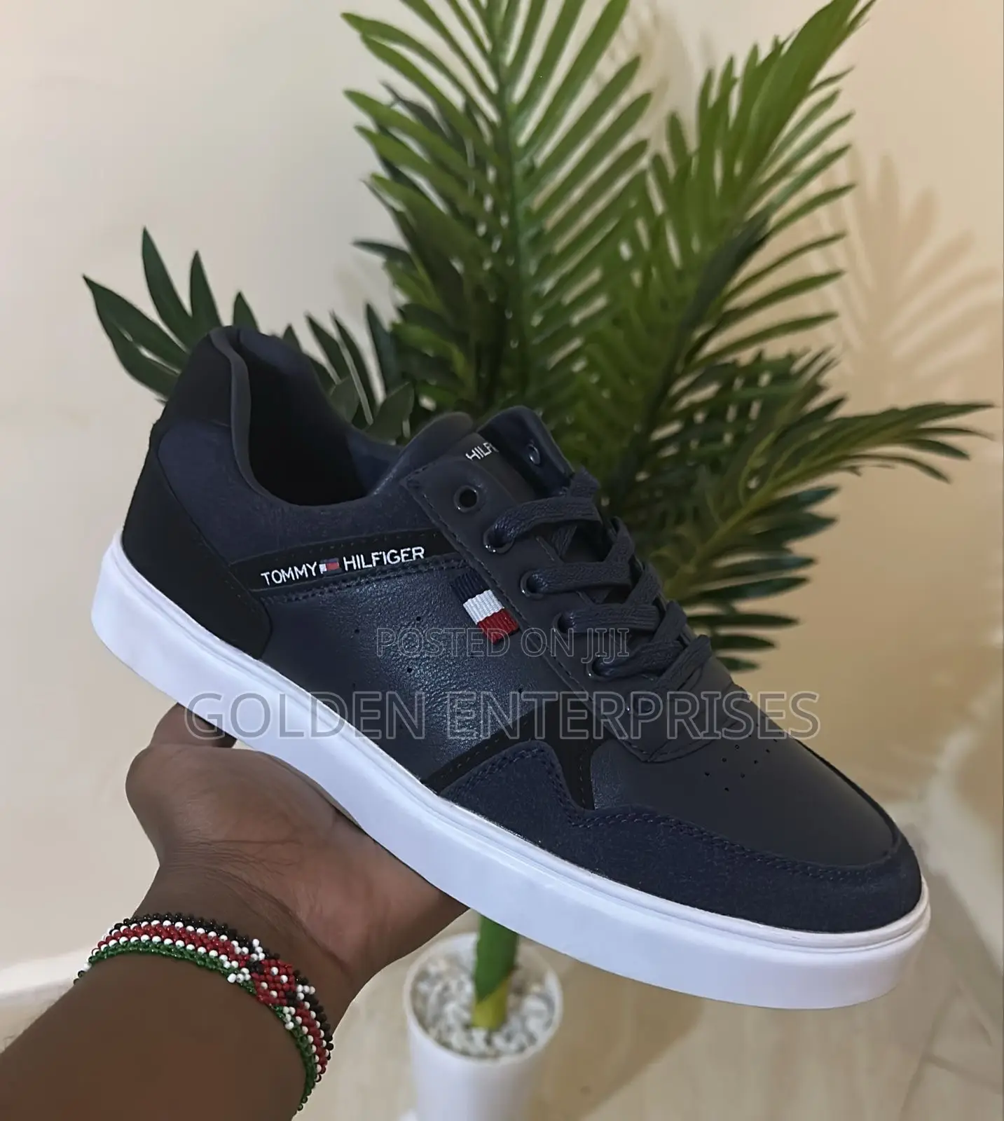 Navy Blue Tommy Hilfiger Smart Casuals 40-45