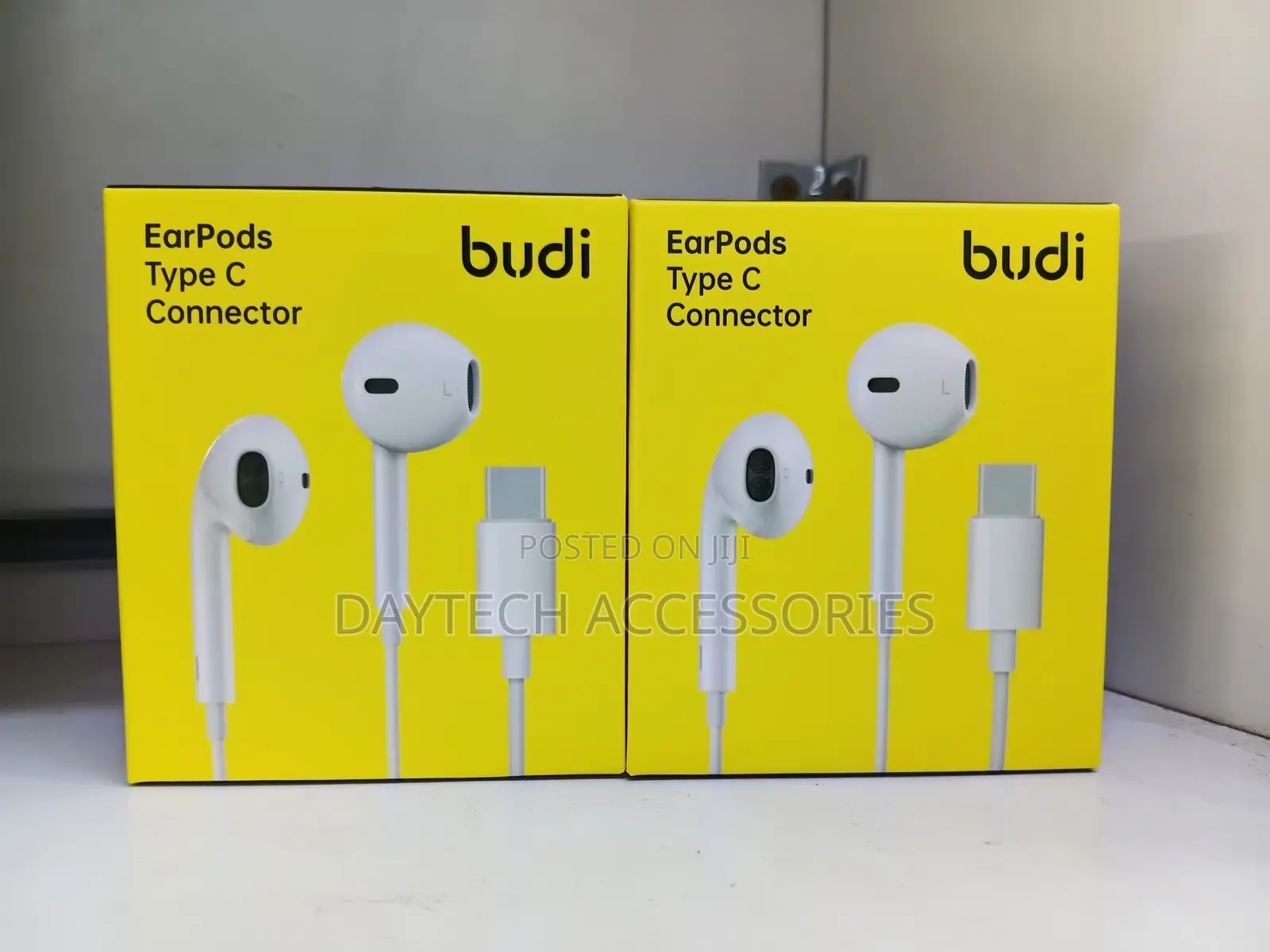 Budi Ep20dw Type-C Connector Earphones.