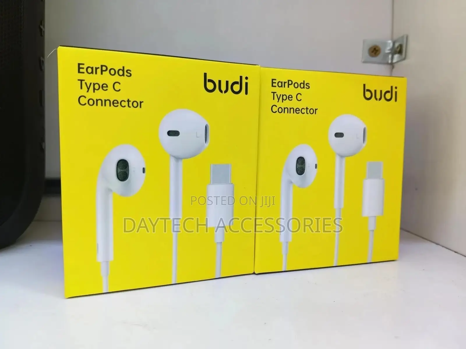 Budi Ep20dw Type-C Connector Earphones.