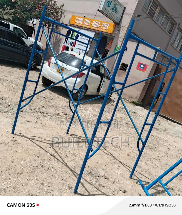 Industrial Scaffolding Ladder 2metres Height - main view