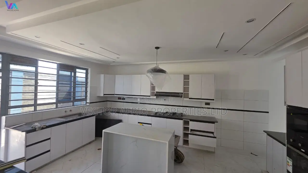 4bdrm Maisonette in Kimbo for sale