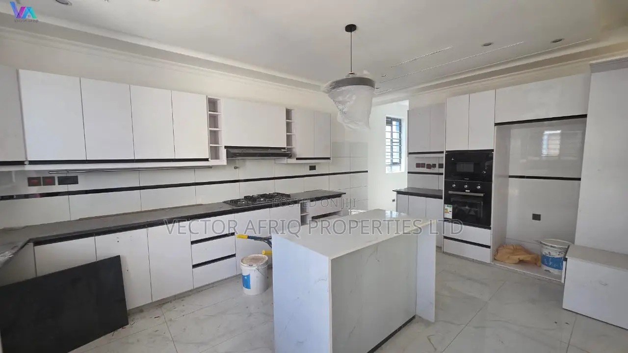 4bdrm Maisonette in Kimbo for sale