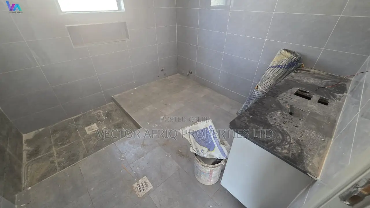 4bdrm Maisonette in Kimbo for sale