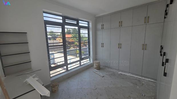 4bdrm Maisonette in Kimbo for sale - thumbnail 20
