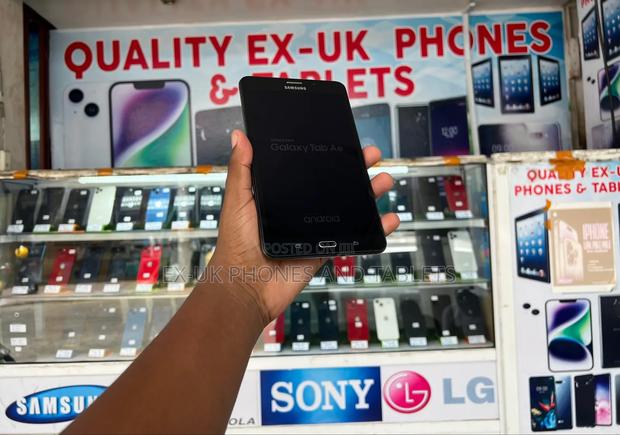 New Samsung Galaxy Tab A 10.1 (2016) 8 GB Black - main view