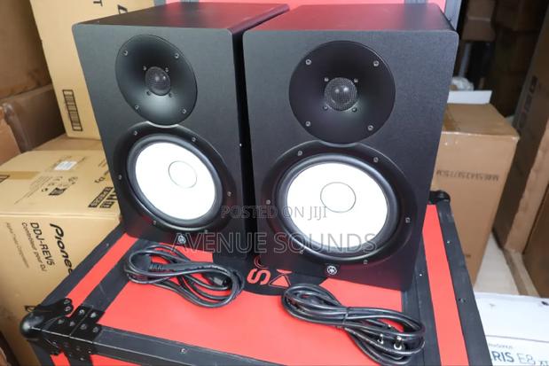 Yamaha Hs8 Powered Studio Monitors - thumbnail 2
