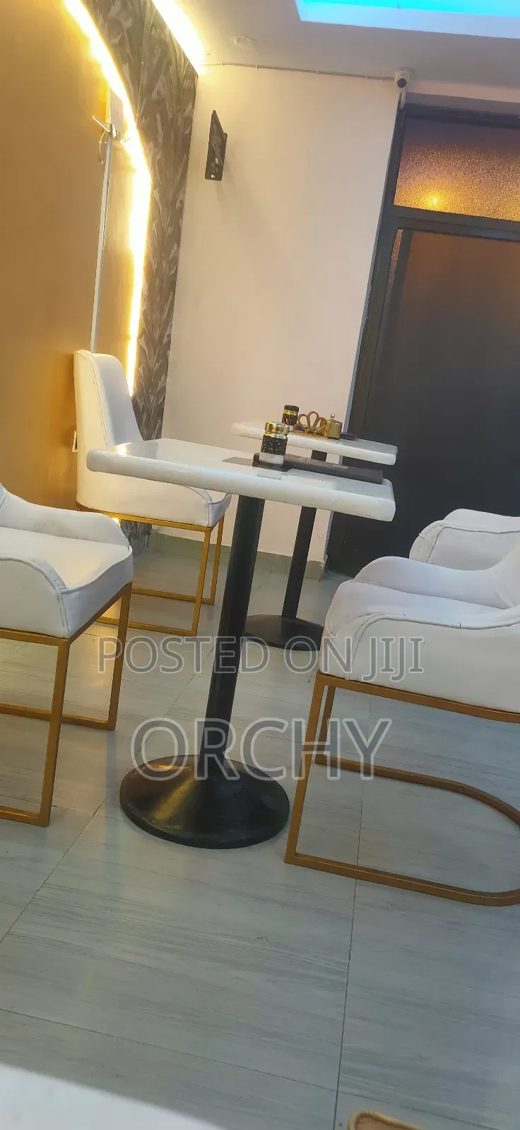 Modern Restaurant & Hotel Seats