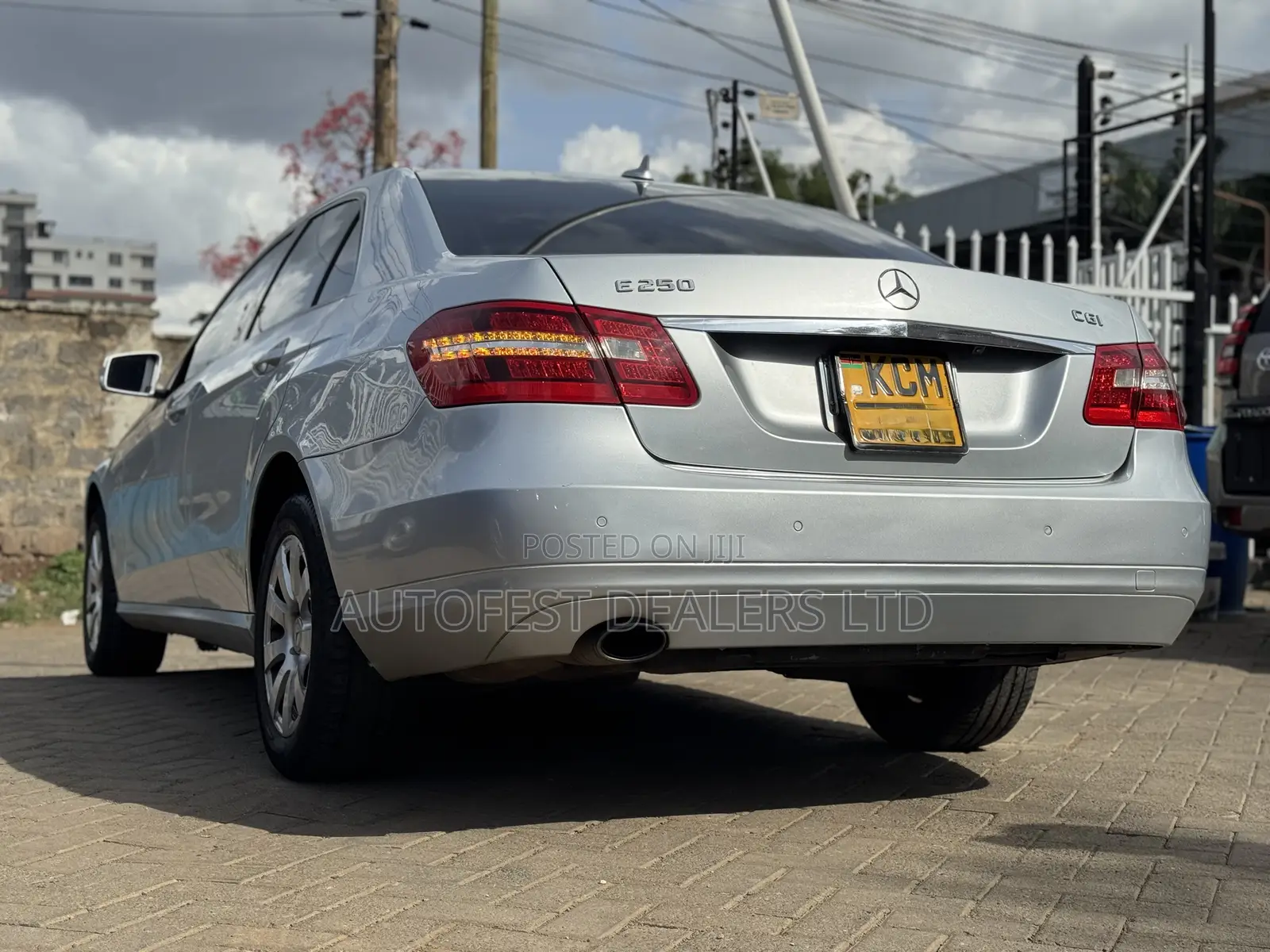 Mercedes-Benz E250 2010 Silver