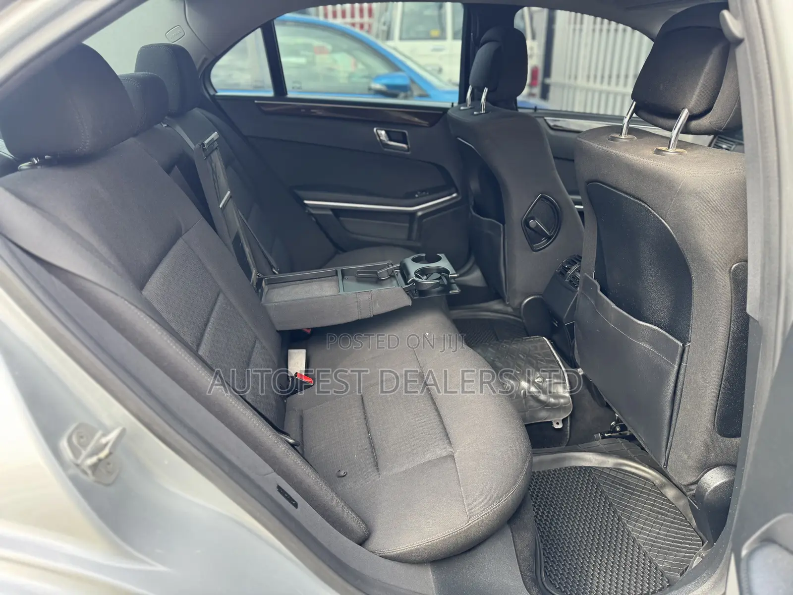 Mercedes-Benz E250 2010 Silver
