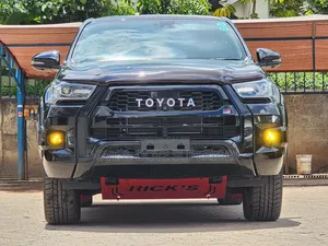 Toyota Hilux Revo Double Cab Deisel 2.4 RWD 2022 Black
