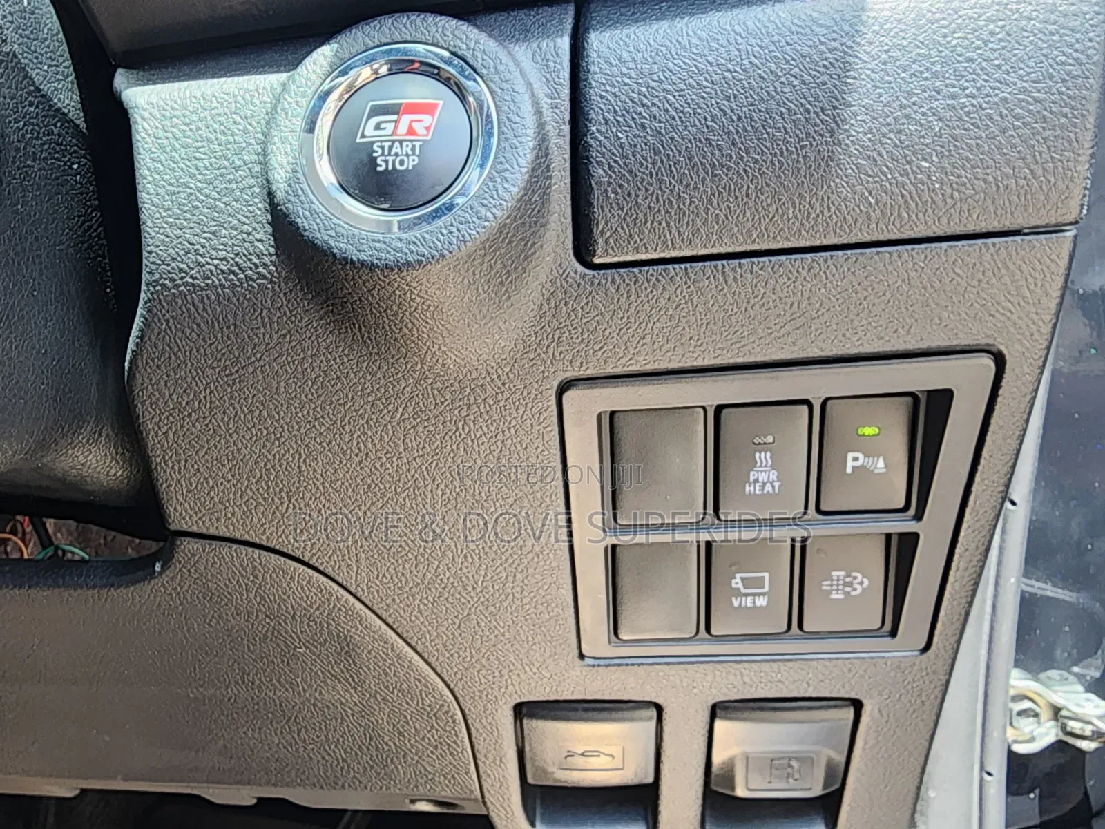 Toyota Hilux Revo Double Cab Deisel 2.4 RWD 2022 Black
