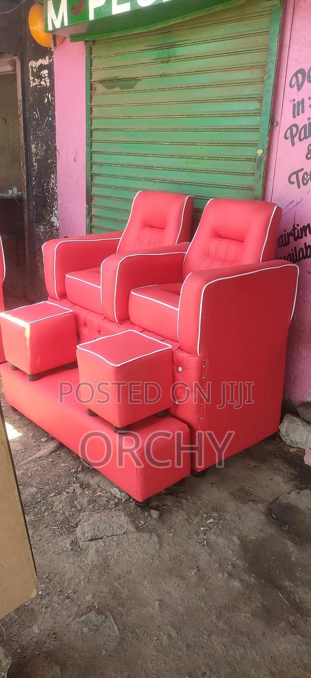 2 Seater Modern Pedicure Seat - thumbnail 2