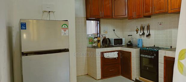 Three Bedrooms Maisonette - thumbnail 6