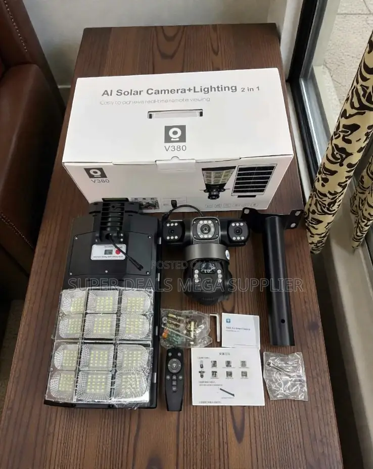 Smart Home Security 12mp 4g Solar CCTV Camera With Solar Street Light