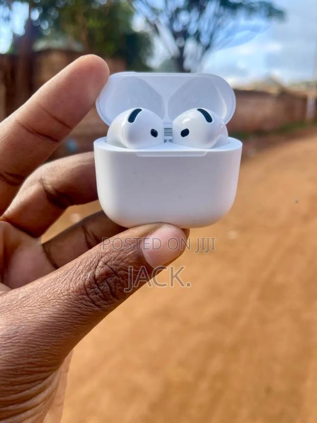 Airpods 4 Anc on Offer - main view