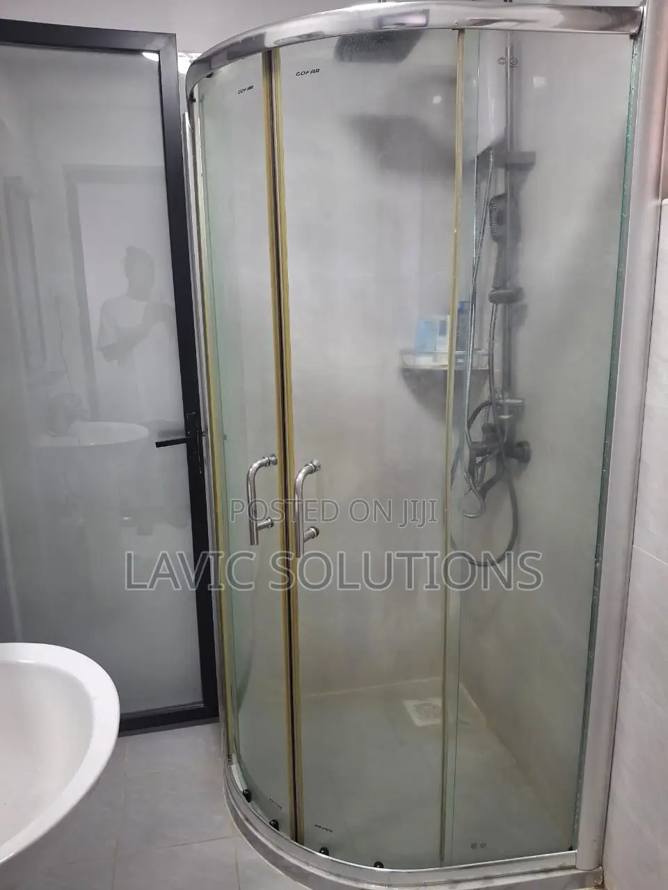 Shower Cubicles Installation