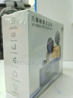 Q8 Dual Wireless Microphone With Led Charging Case