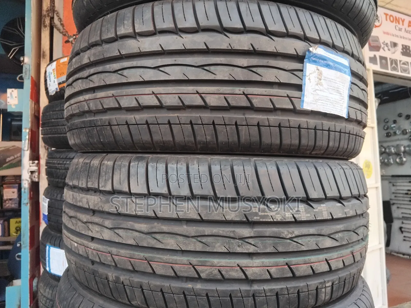 235/40r18 Comforser Tyre