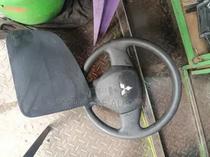 Mitsubishi Steering Wheel Airbag