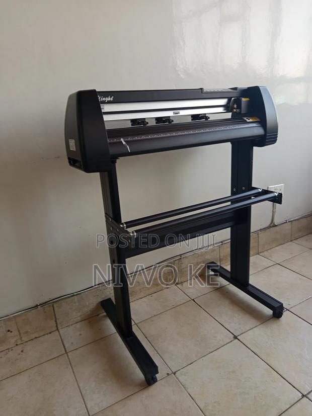 High Quality Normal Cutting Plotter (72cm) (2ft) - main view