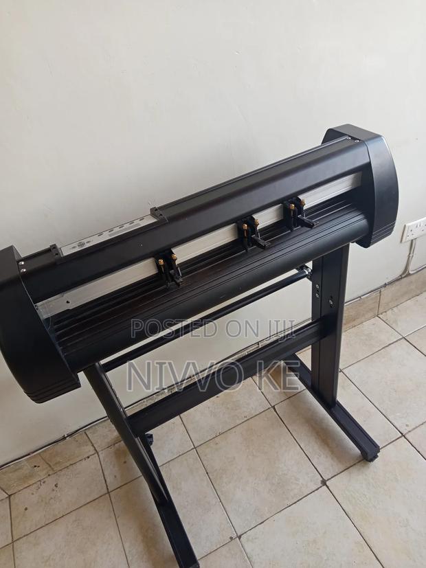 High Quality Normal Cutting Plotter (72cm) (2ft) - thumbnail 3